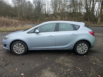 Used Vauxhall Astra 2014 for sale - 77760892: Photo