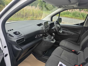 Used Citroen Berlingo 2020 for sale - 75904351: Photo