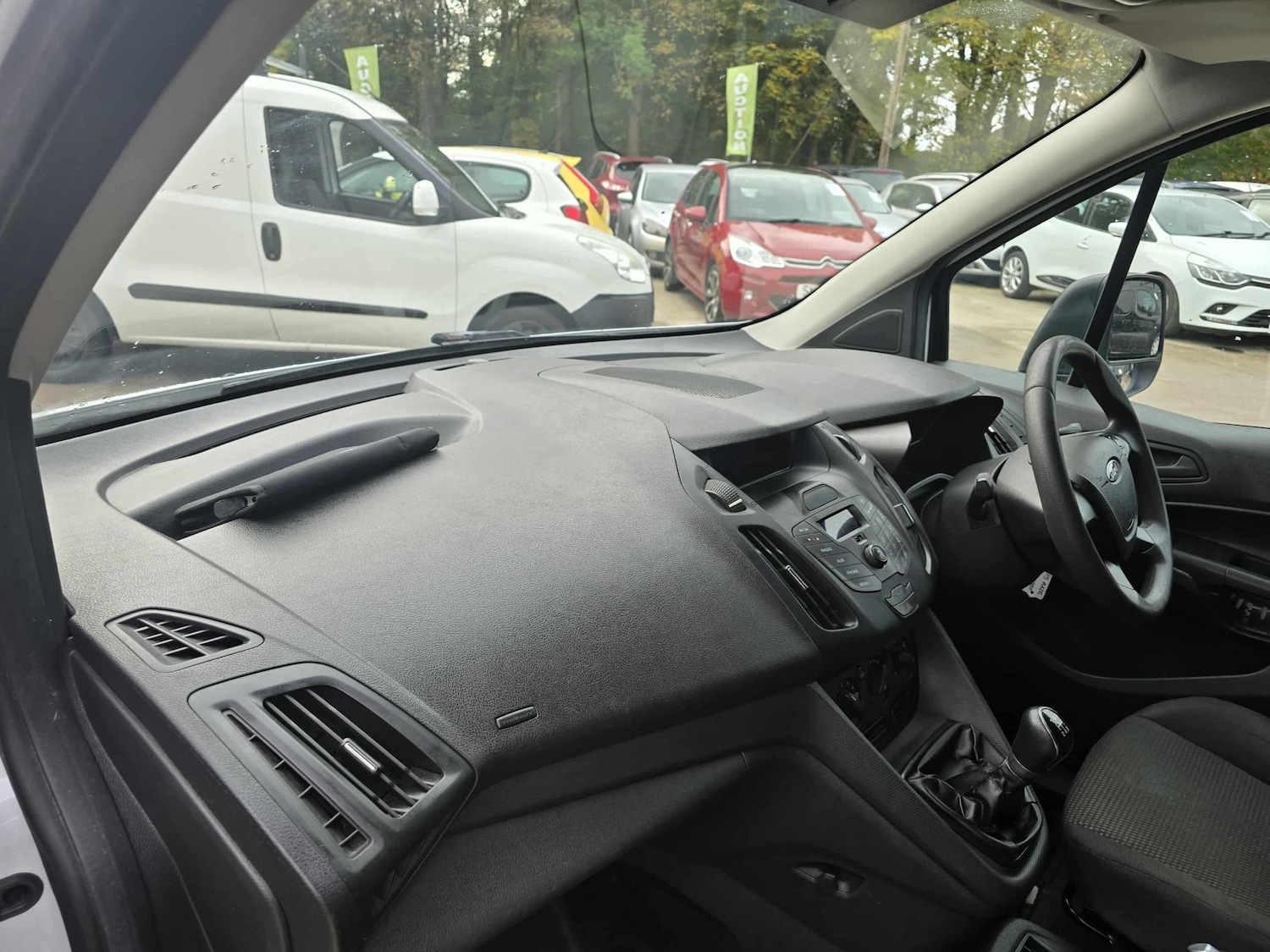 Used Ford Transit Connect 2015 for sale - 76205599: Photo 11