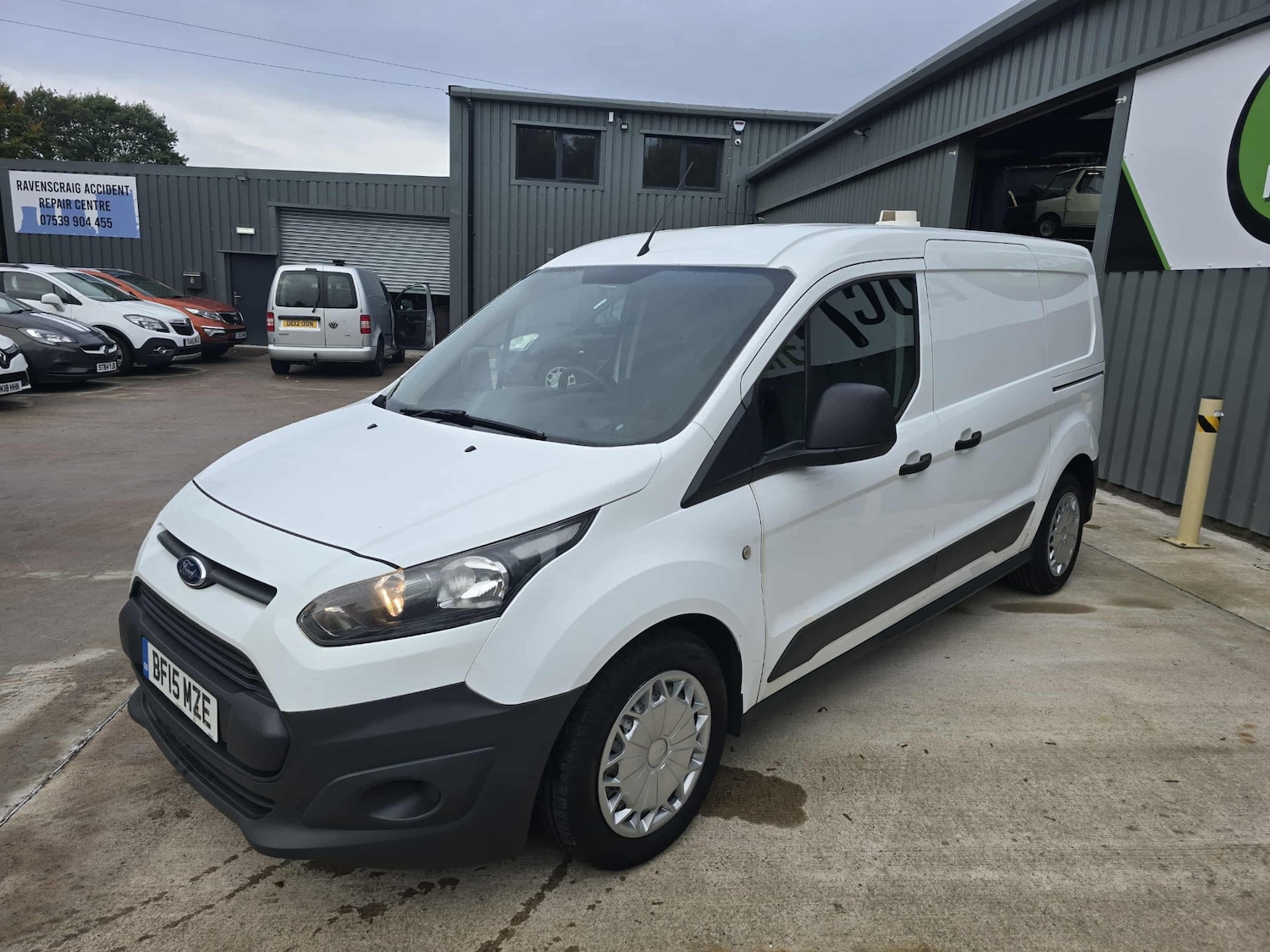 Used Ford Transit Connect 2015 for sale - 76205599: Photo 3