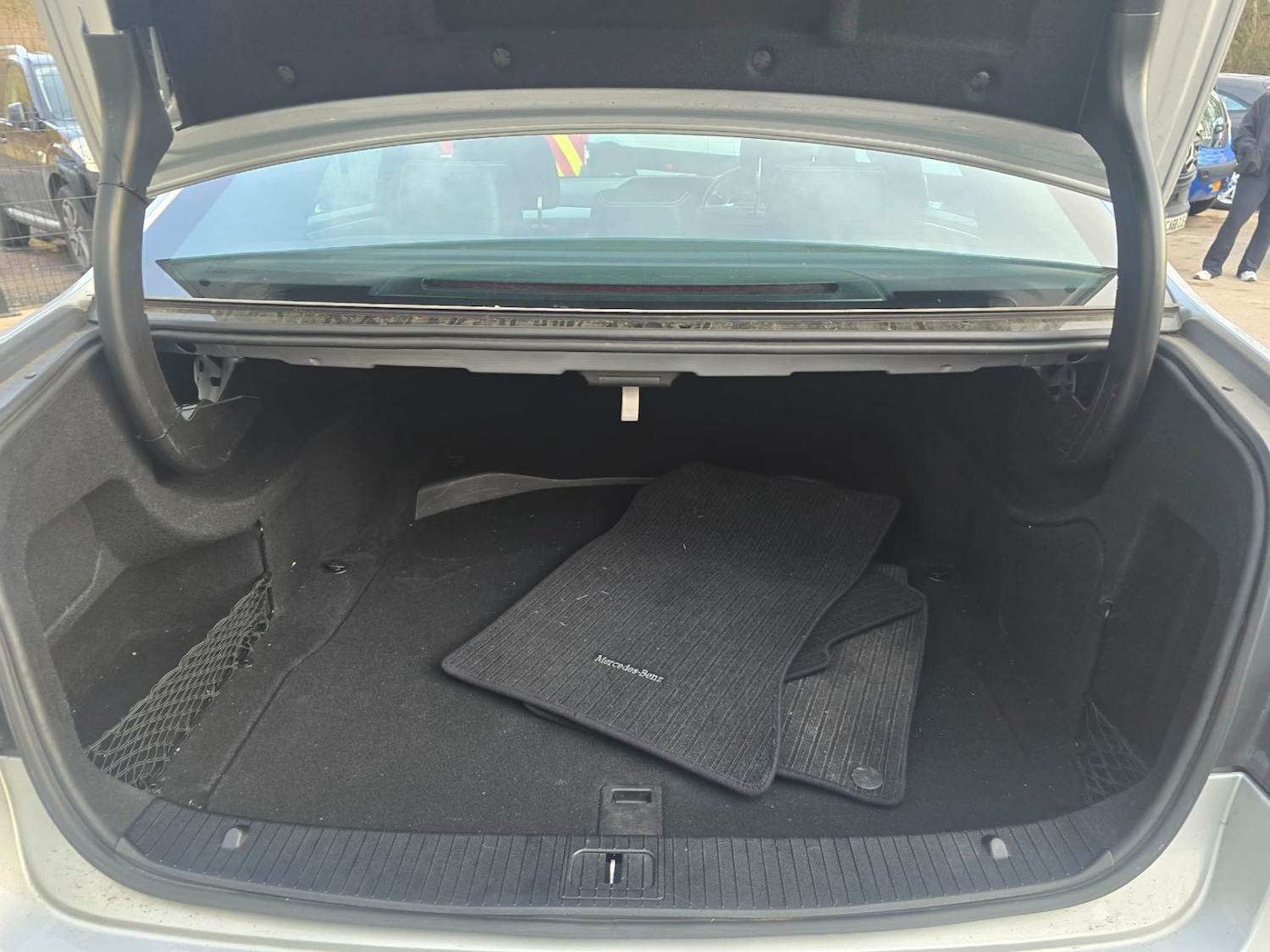 Used Mercedes-Benz E Class 2012 for sale - 77579883: Photo 7