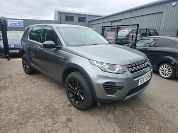 Used Land Rover Discovery Sport 2017 for sale - 79069085: Photo