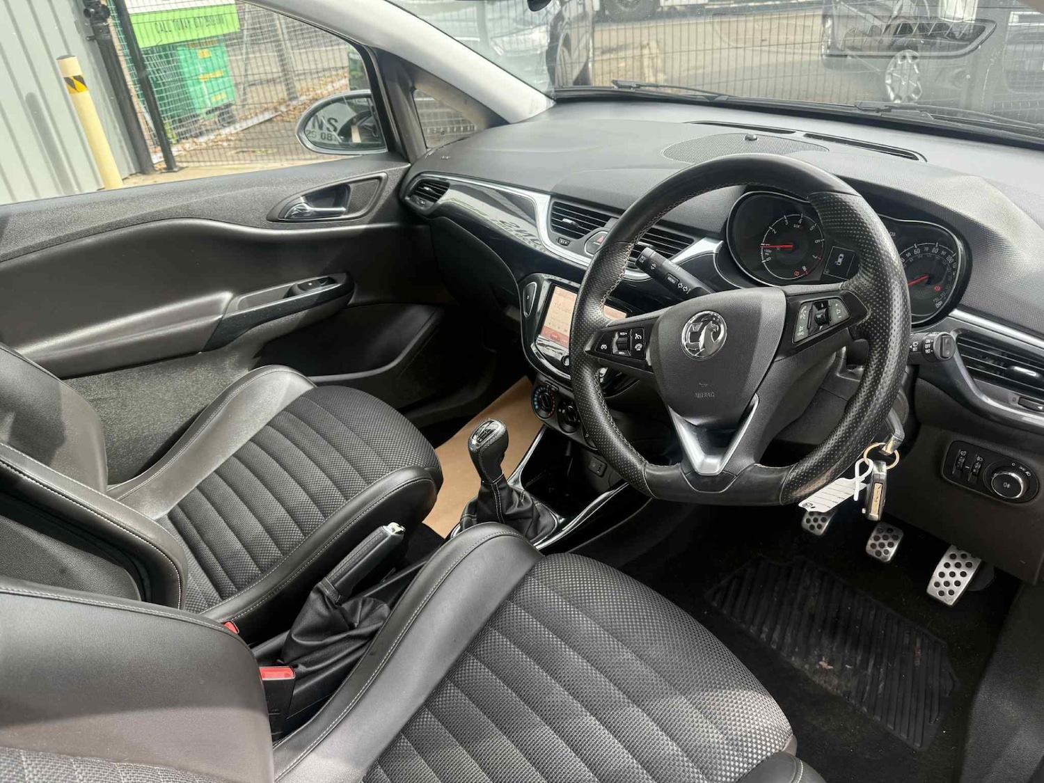 Used Vauxhall Corsa 2016 for sale - 76017036: Photo 5