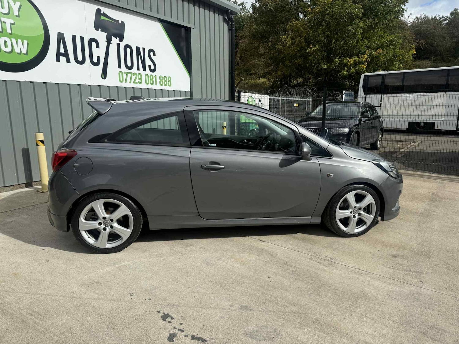 Used Vauxhall Corsa 2016 for sale - 76017036: Photo 9