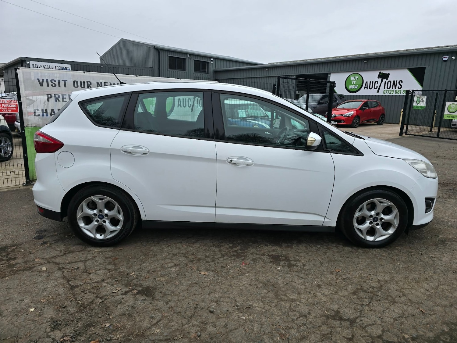 Used Ford C-Max 2011 for sale - 77984976: Photo 2