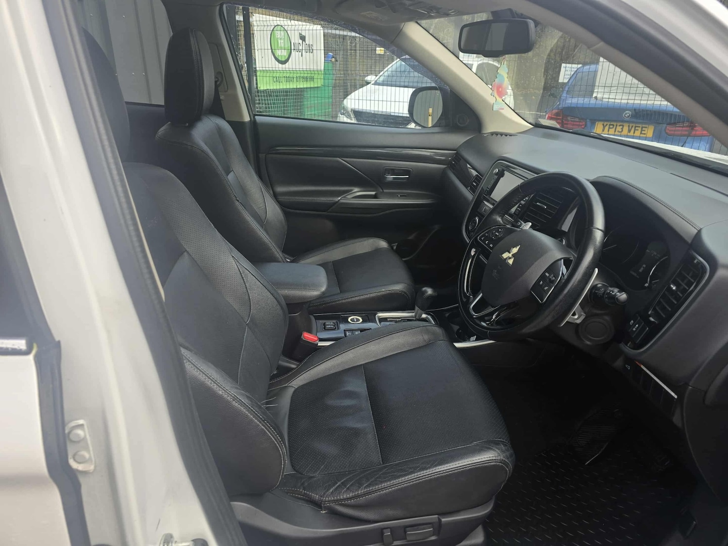 Used Mitsubishi Outlander 2017 for sale - 76504526: Photo 9