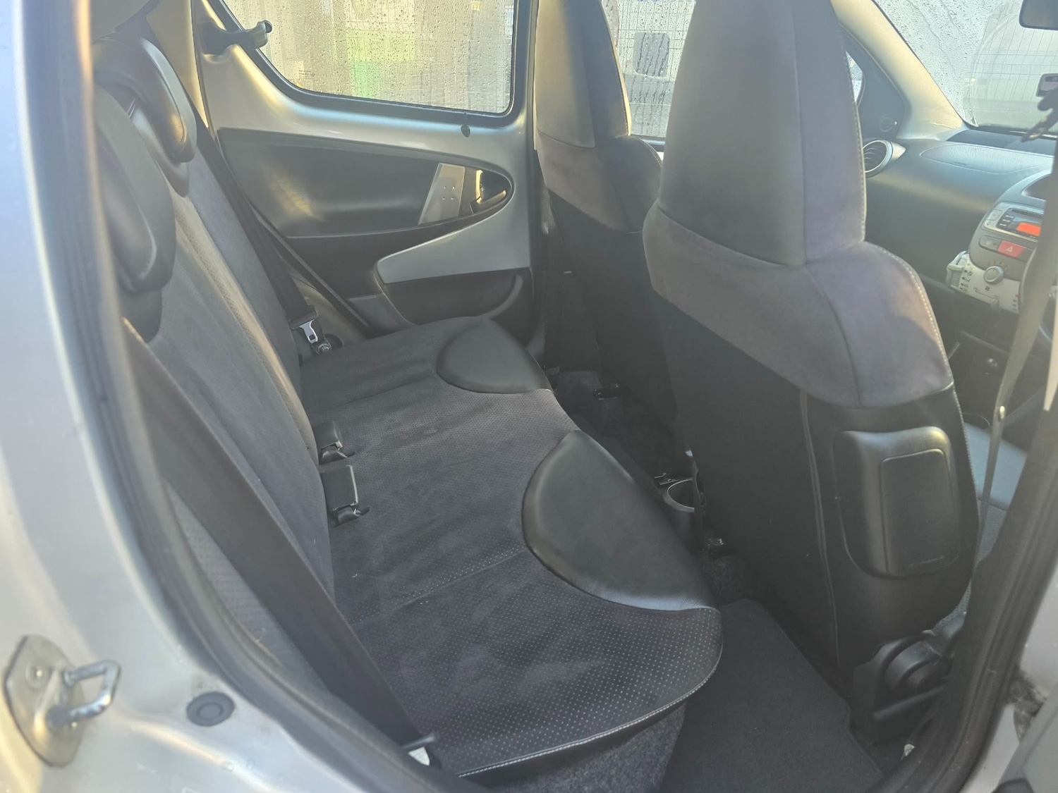 Used Toyota AYGO 2012 for sale - 77198112: Photo 11