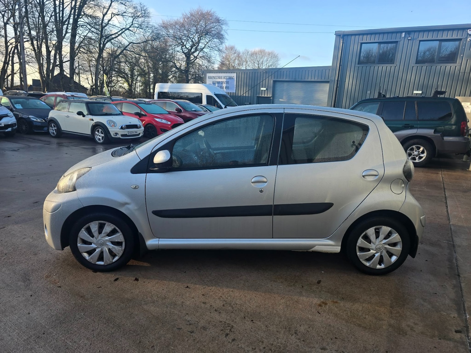 Used Toyota AYGO 2012 for sale - 77198112: Photo 2