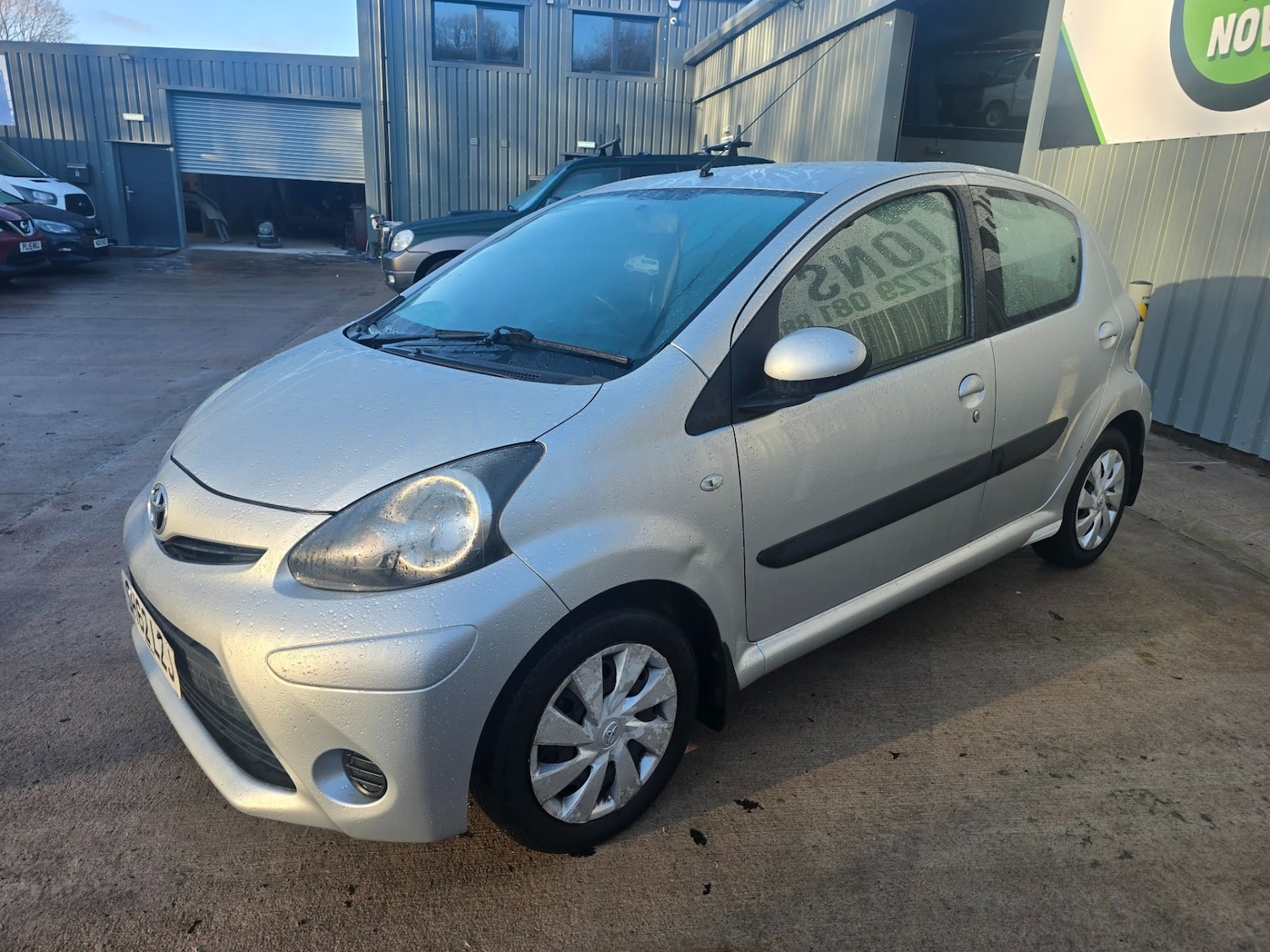 Used Toyota AYGO 2012 for sale - 77198112: Photo 6