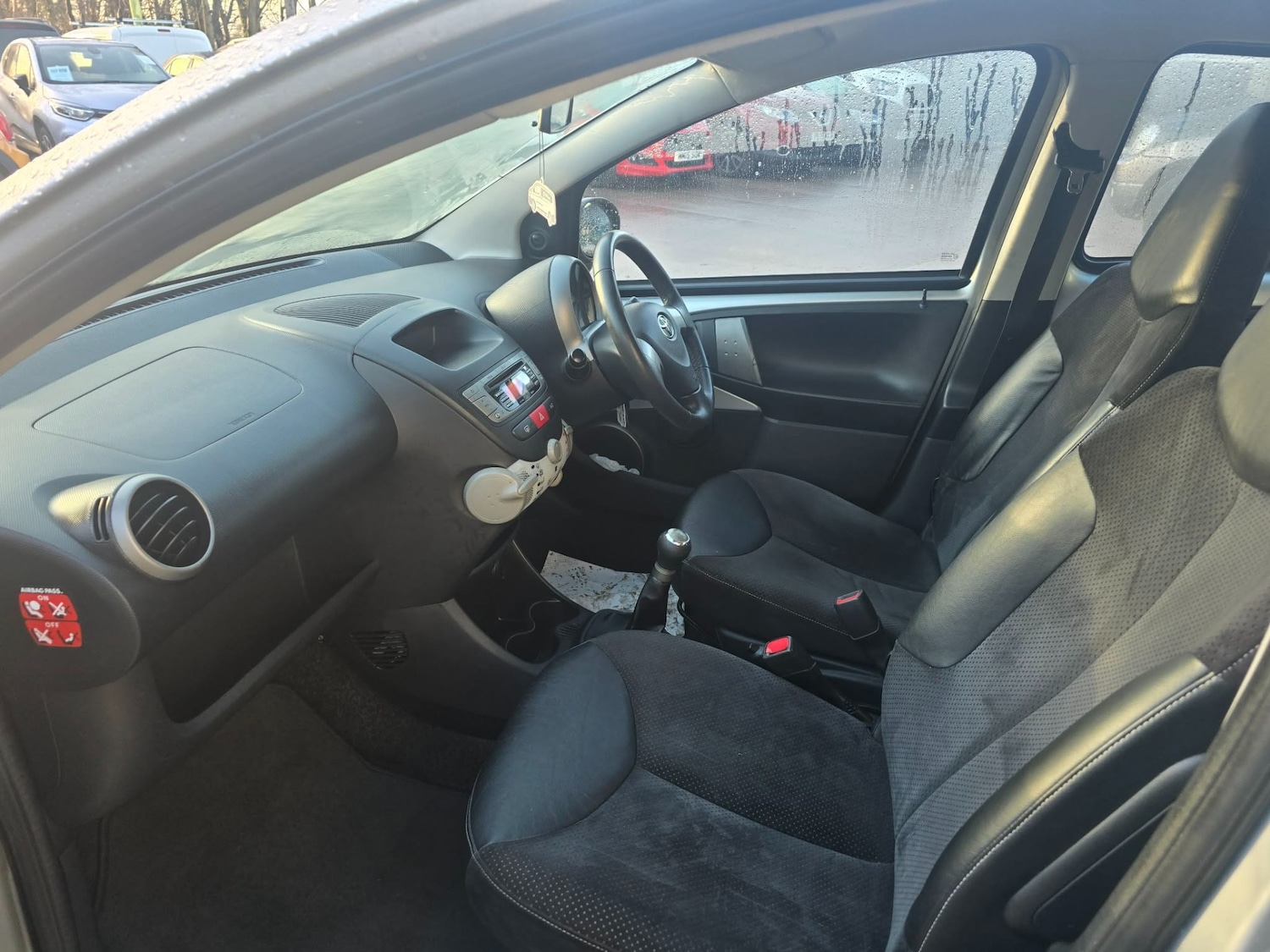 Used Toyota AYGO 2012 for sale - 77198112: Photo 7