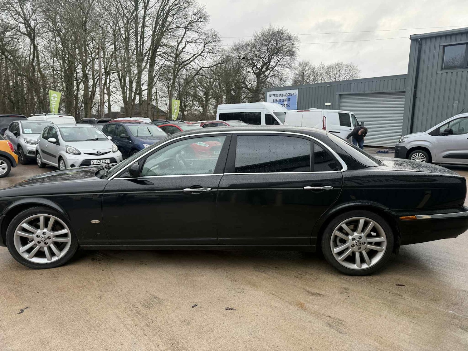 Used Jaguar XJ 2007 for sale - 77310466: Photo 2