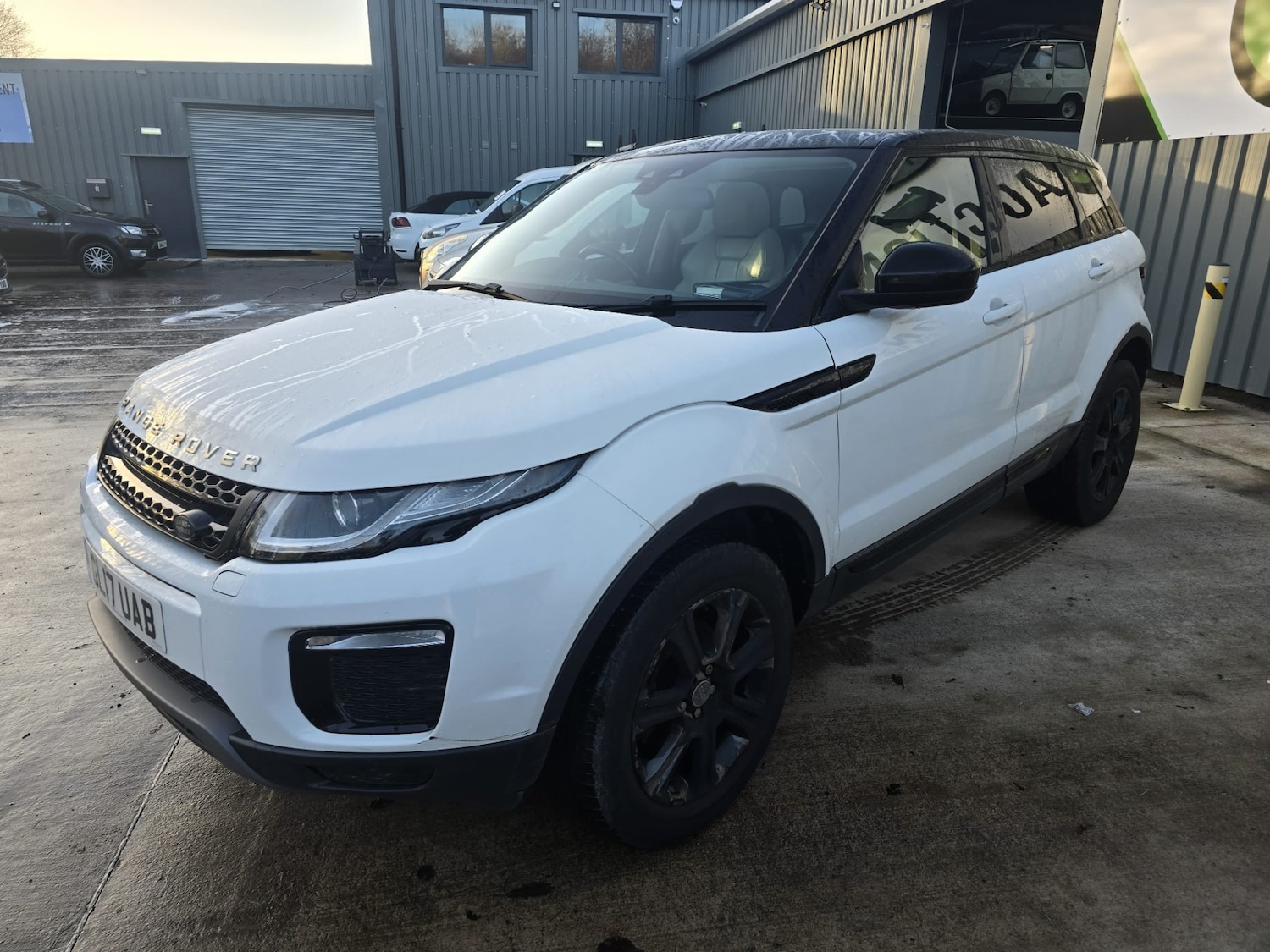 Used Land Rover Range Rover Evoque 2017 for sale - 76780412: Photo 2
