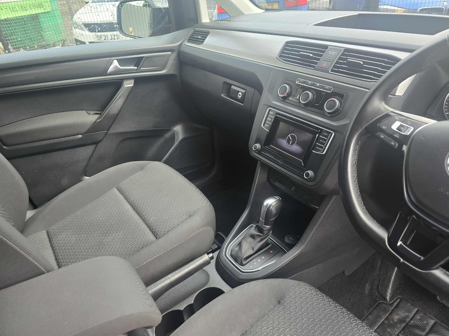 Used Volkswagen Caddy Maxi Life 2019 for sale - 76507324: Photo 12