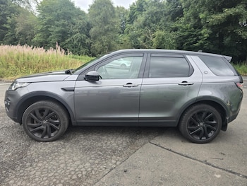 Used Land Rover Discovery Sport 2016 for sale - 75545611: Photo