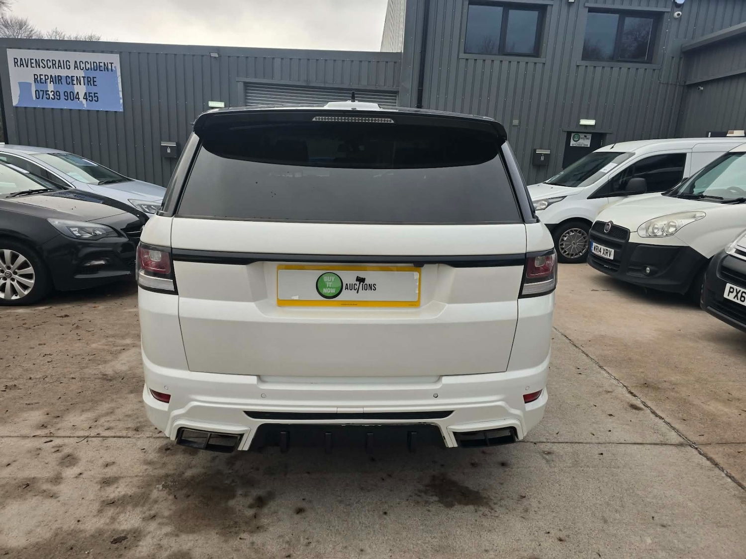 Used Land Rover Range Rover Sport 2015 for sale - 76905724: Photo 4