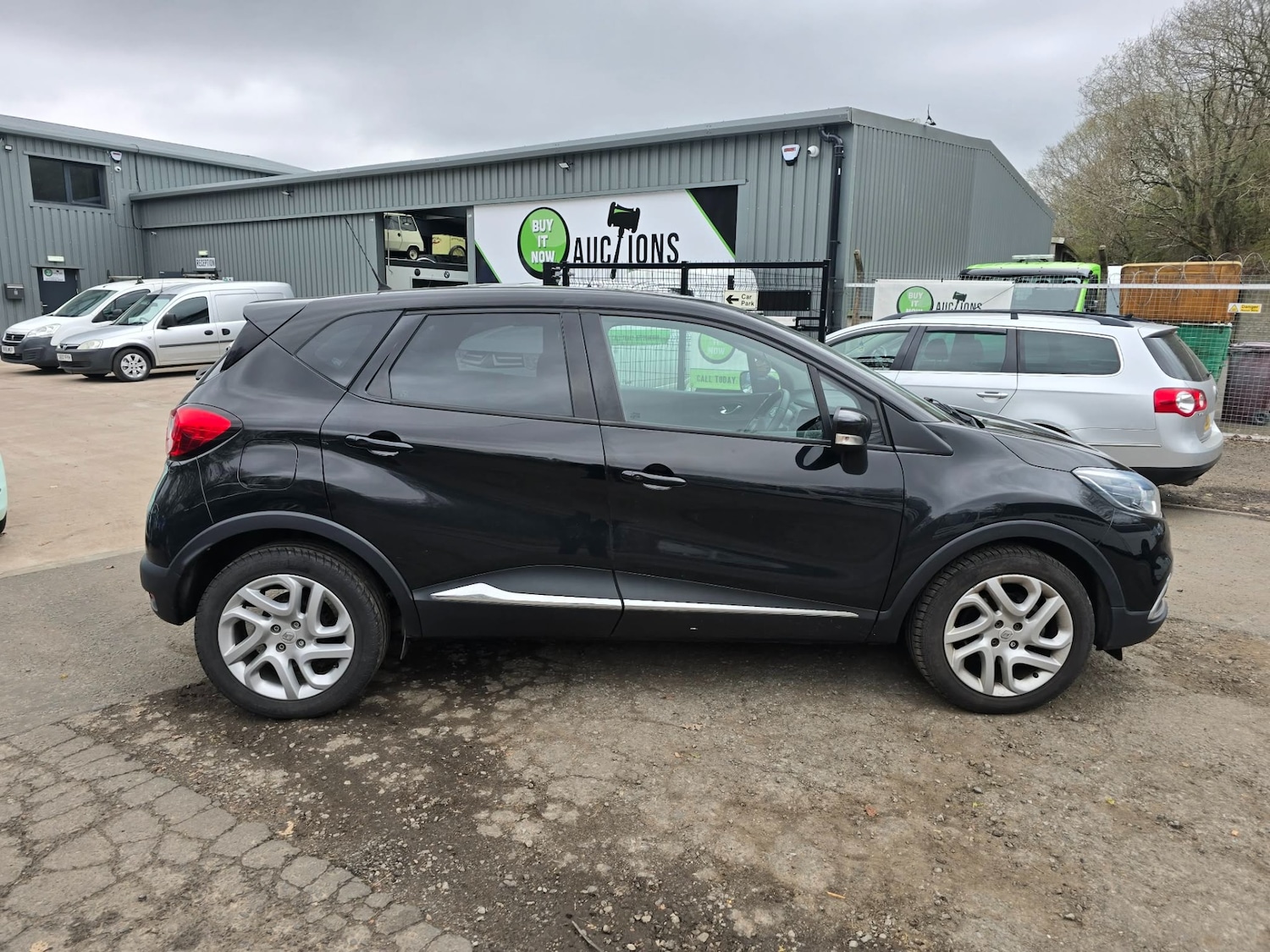 Used Renault Captur 2014 for sale - 78162535: Photo 6