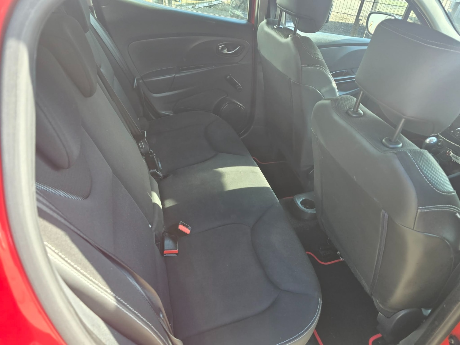 Used Renault Clio 2014 for sale - 77973776: Photo 12