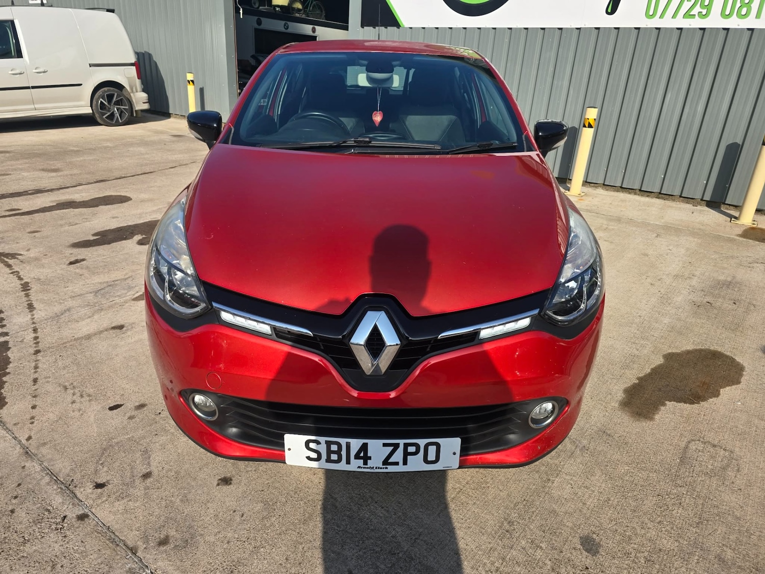 Used Renault Clio 2014 for sale - 77973776: Photo 5