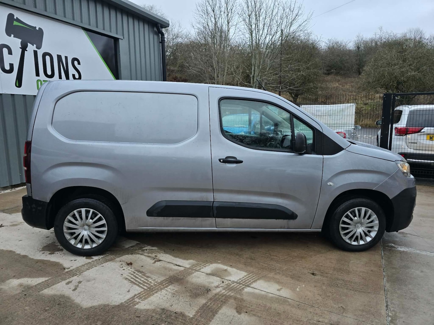 Used Citroen Berlingo 2019 for sale - 77115931: Photo 2