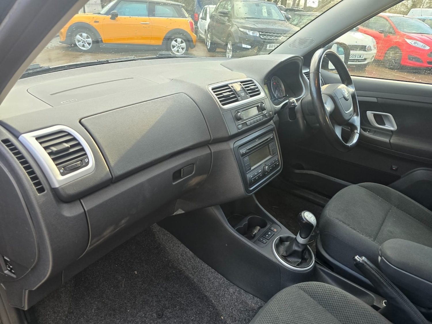 Used Skoda Fabia 2010 for sale - 77404235: Photo 8