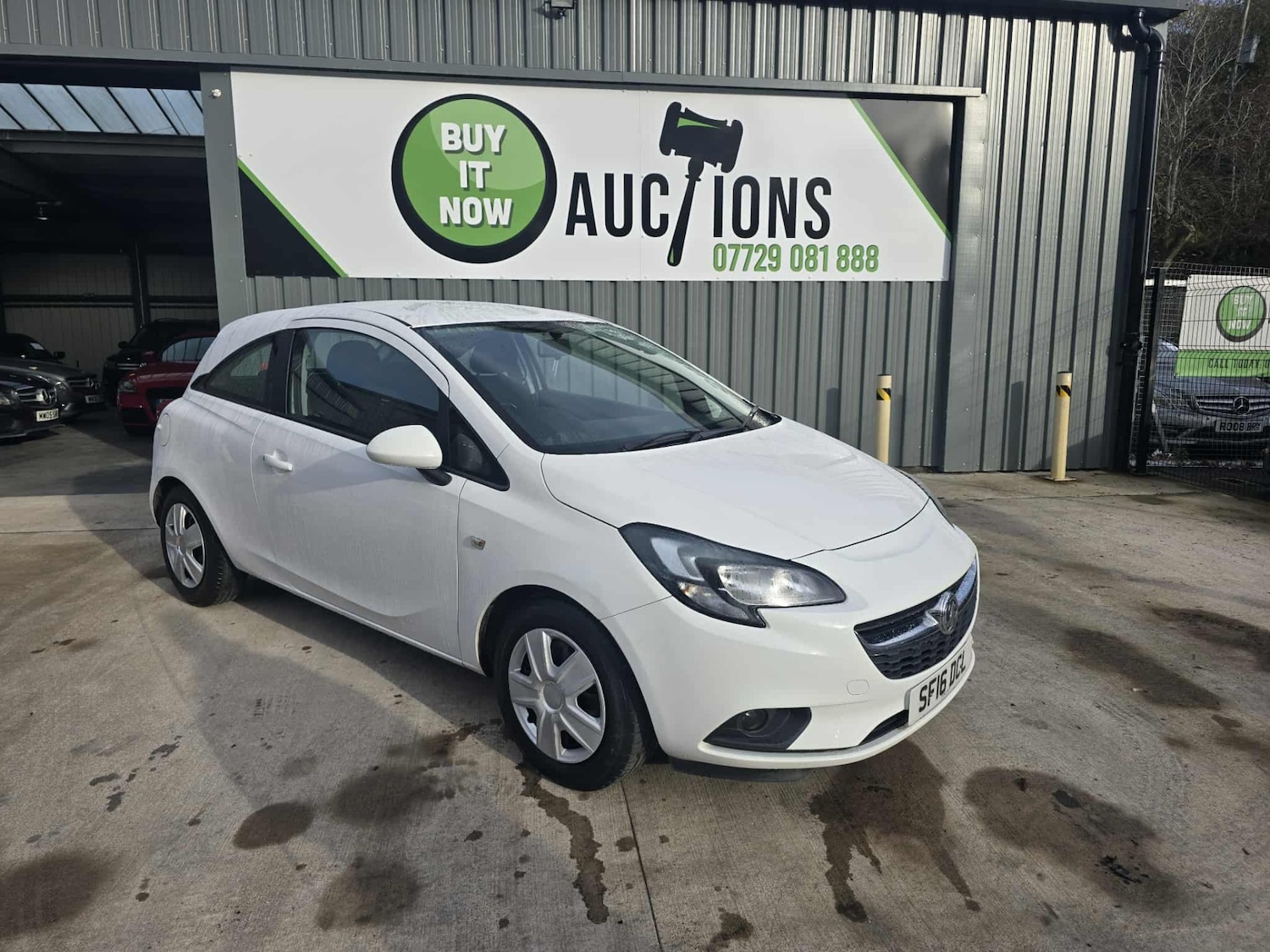 Used Vauxhall Corsa 2016 for sale - 76352335: Photo 1