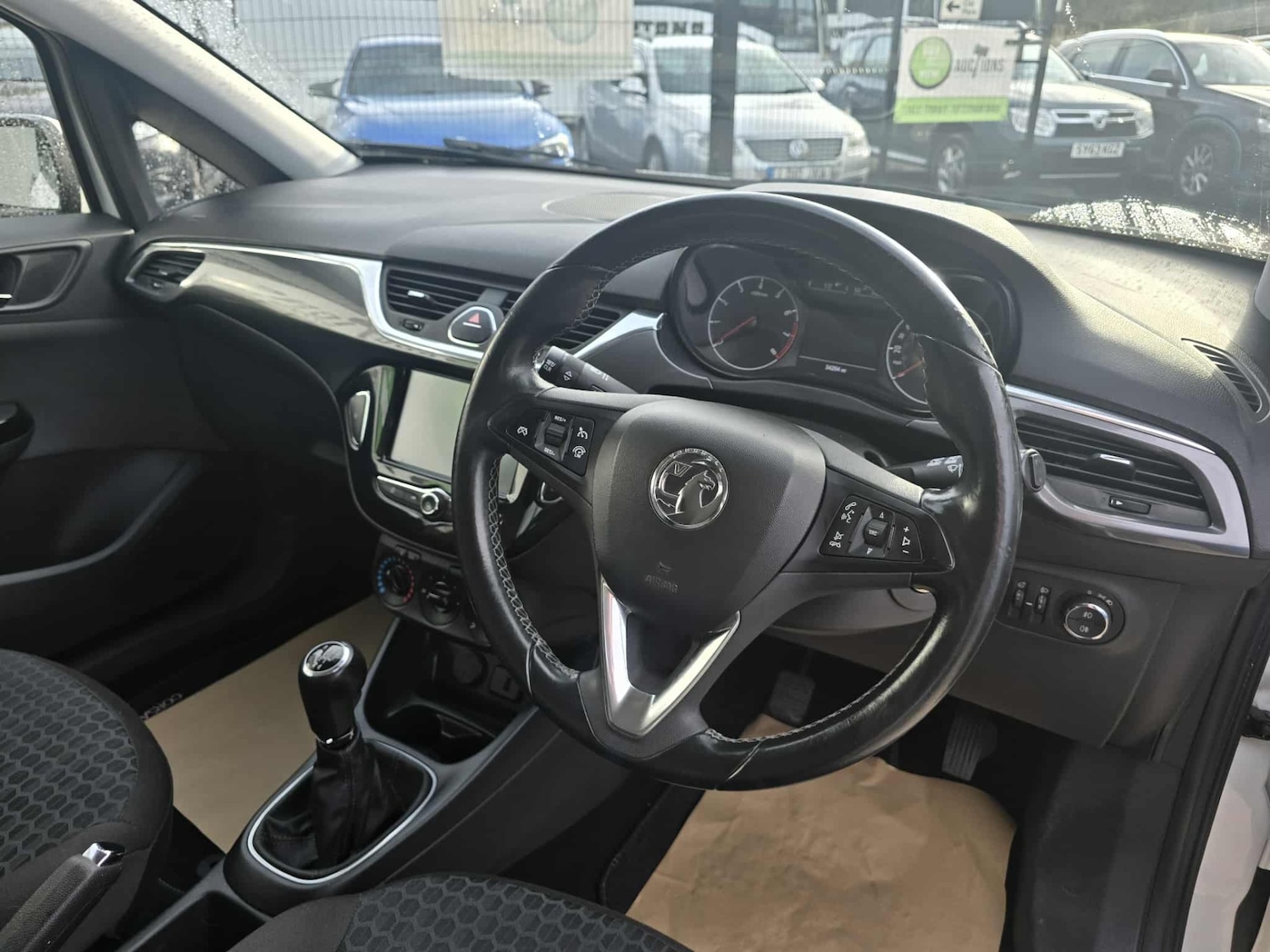 Used Vauxhall Corsa 2016 for sale - 76352335: Photo 11