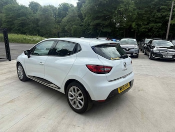 Used Renault Clio 2018 for sale - 74939574: Photo
