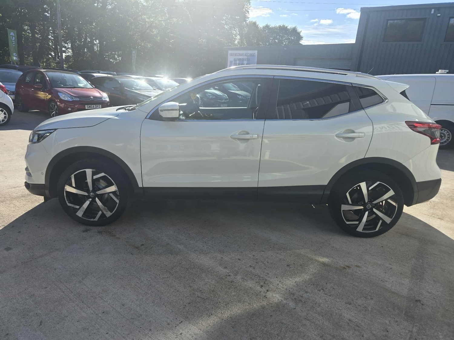 Used Nissan Qashqai 2018 for sale - 76066833: Photo 2