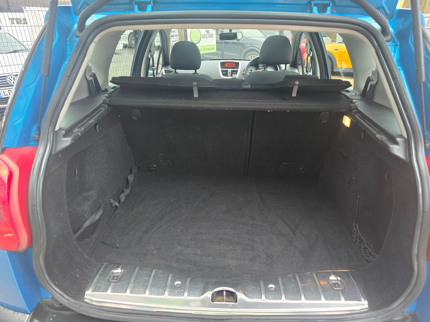 Used Peugeot 207 2013 for sale - 77501263: Photo 12