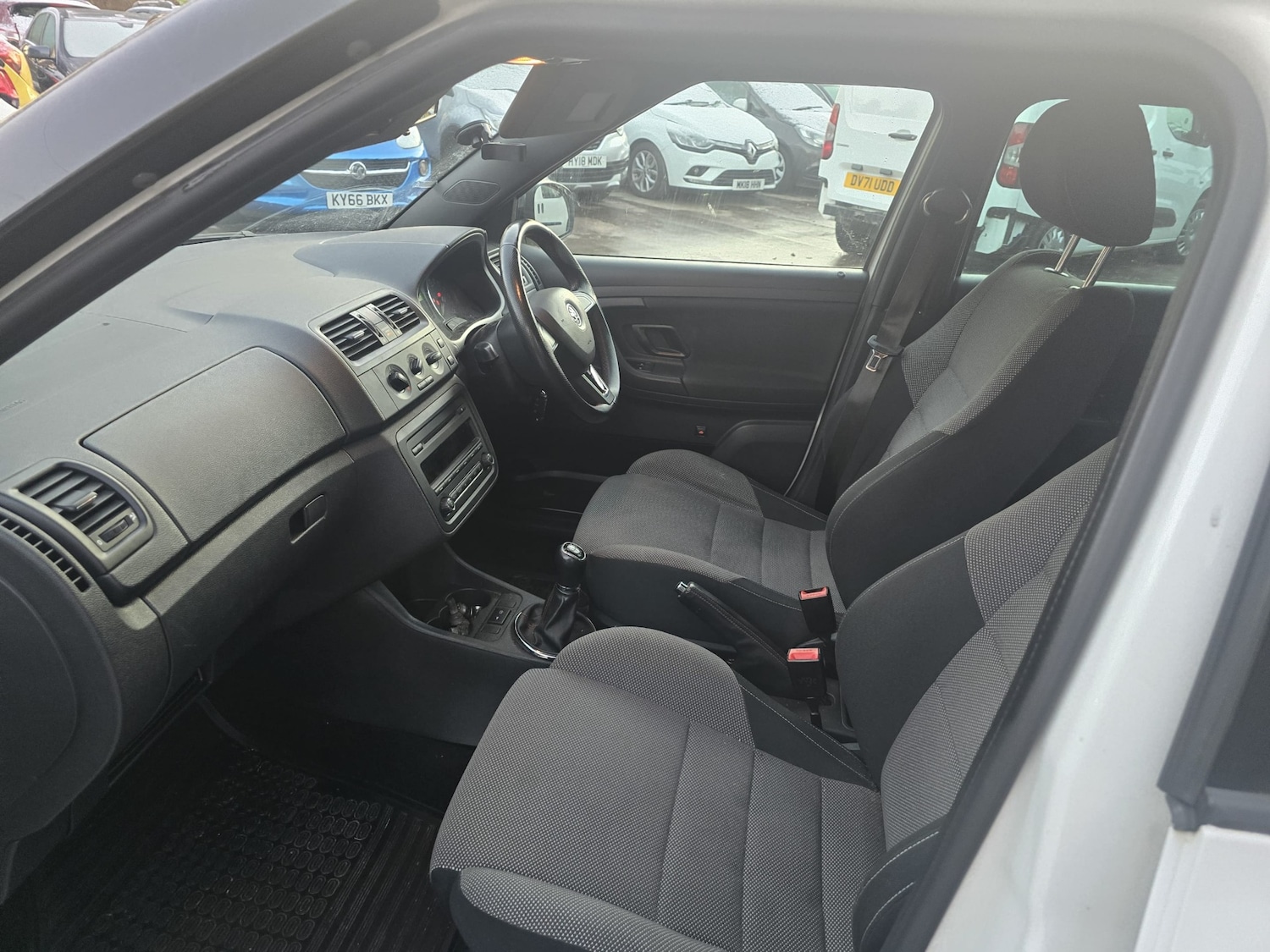 Used Skoda Fabia 2014 for sale - 76640093: Photo 10