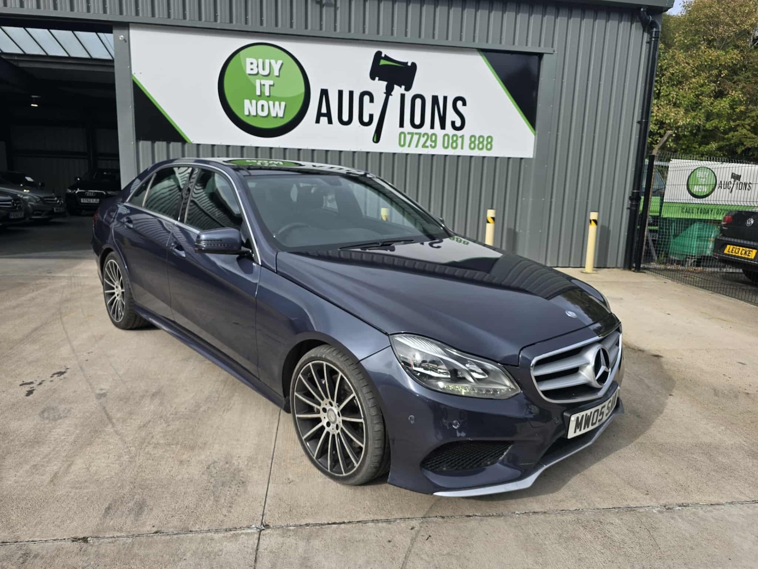 Used Mercedes-Benz E Class 2013 for sale - 75996110: Photo 1