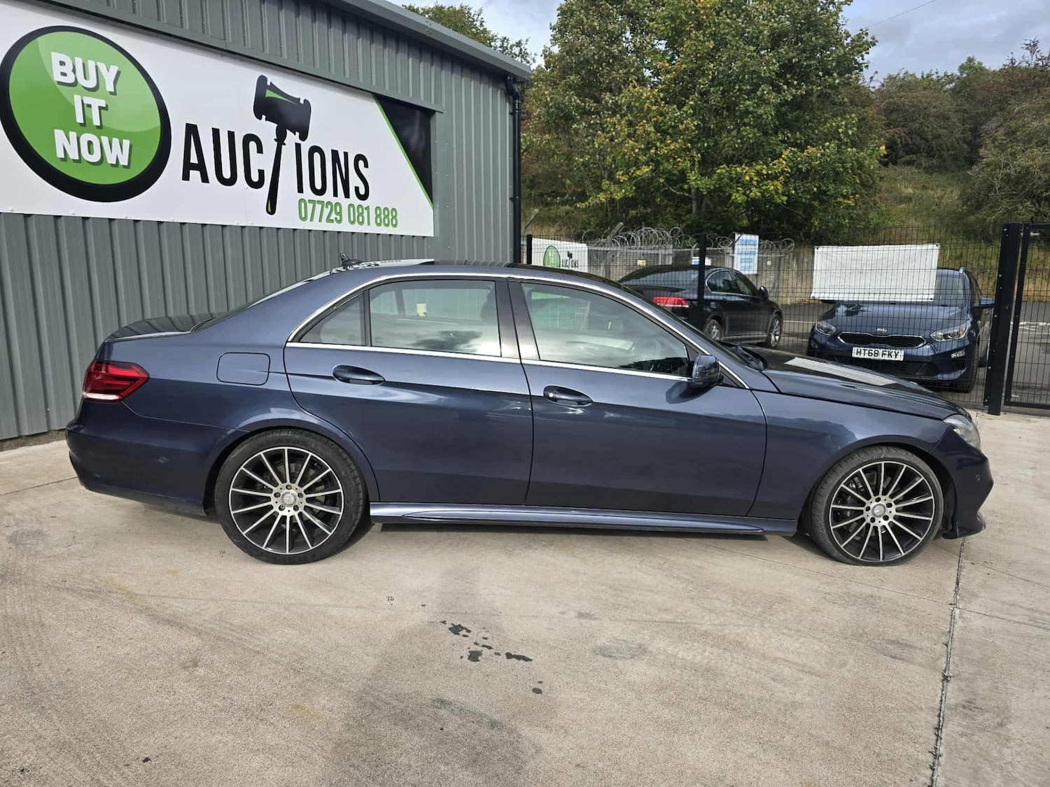 Used Mercedes-Benz E Class 2013 for sale - 75996110: Photo 7