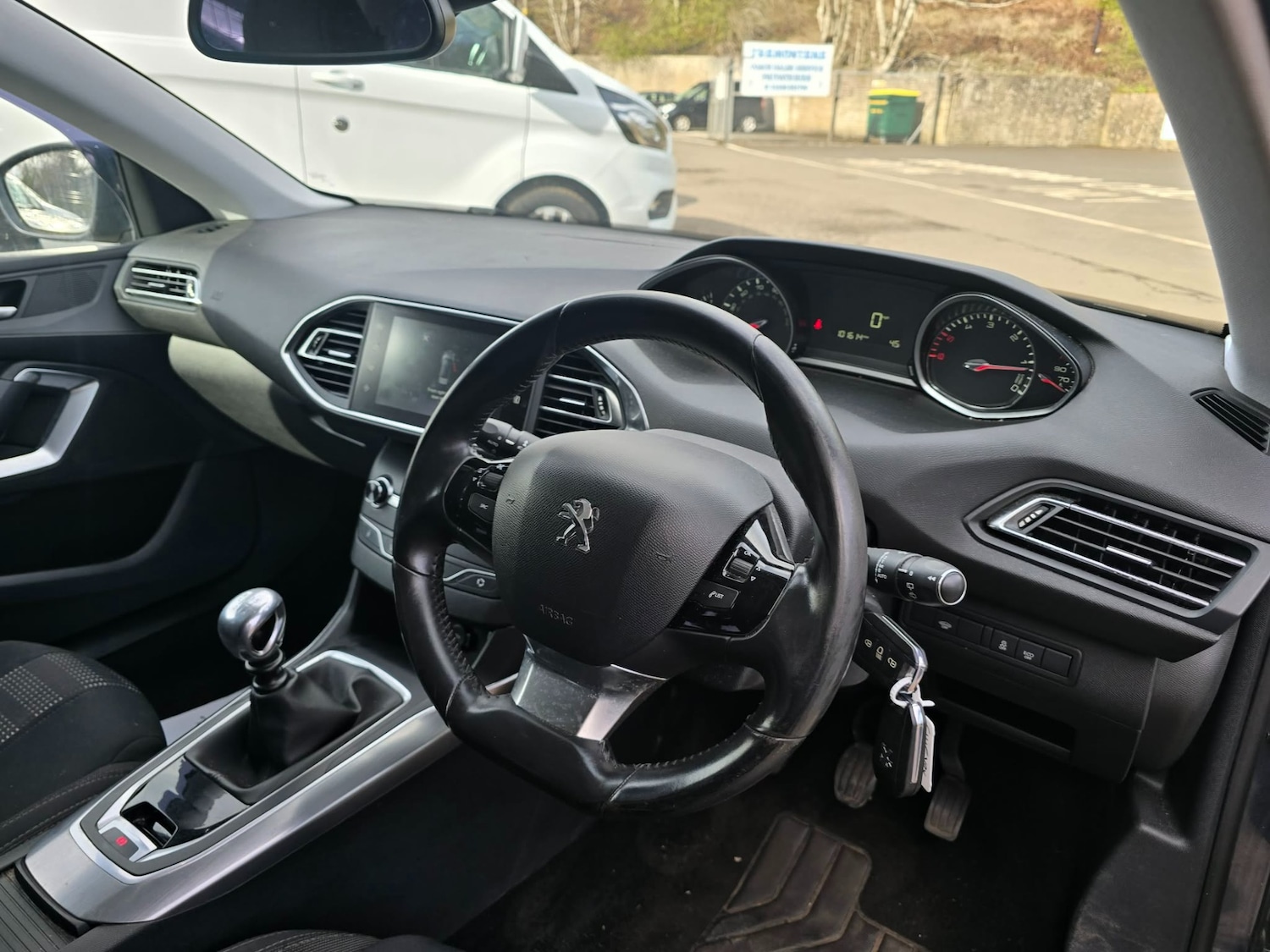 Used Peugeot 308 2015 for sale - 78199193: Photo 11