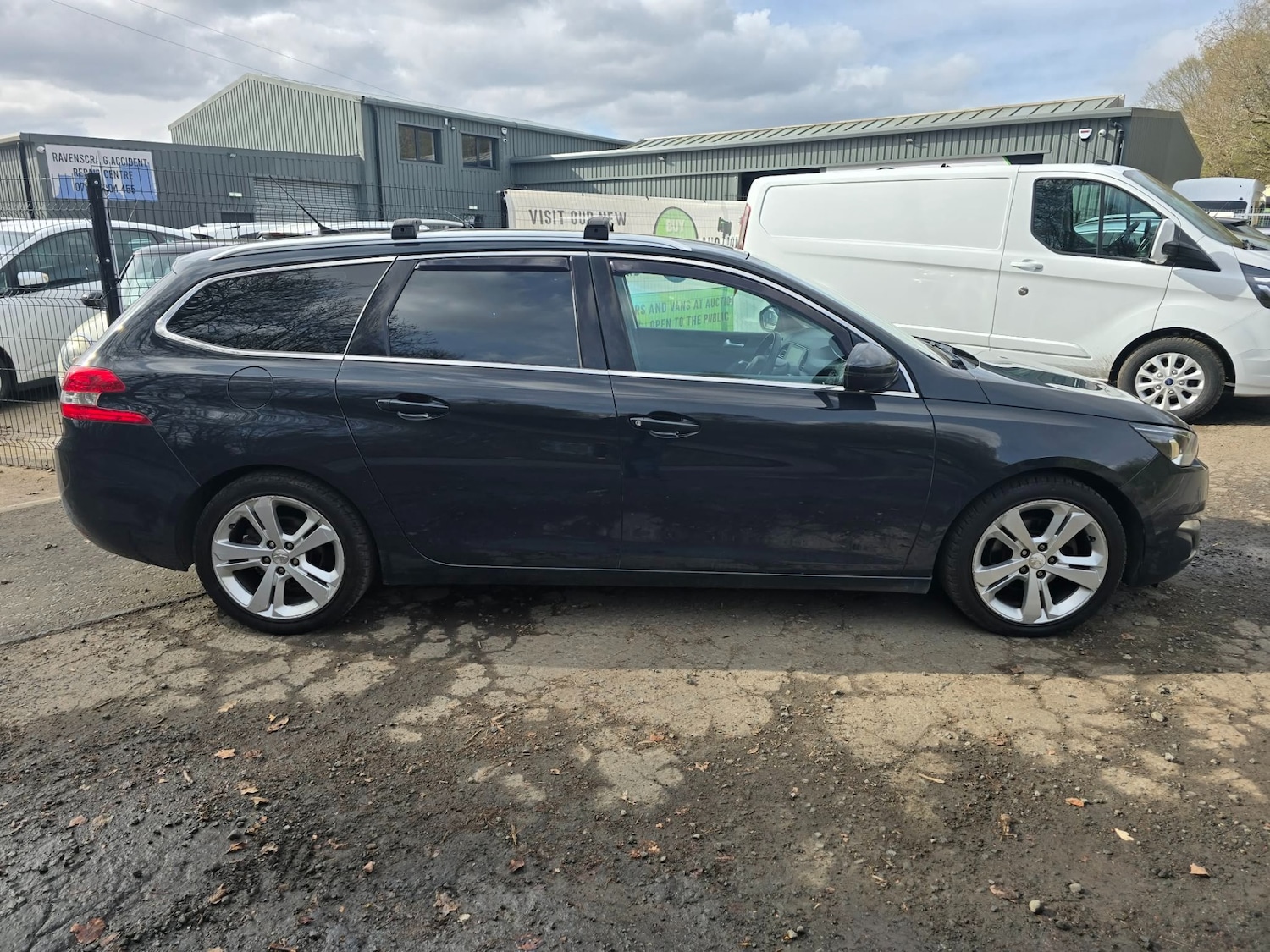 Used Peugeot 308 2015 for sale - 78199193: Photo 2
