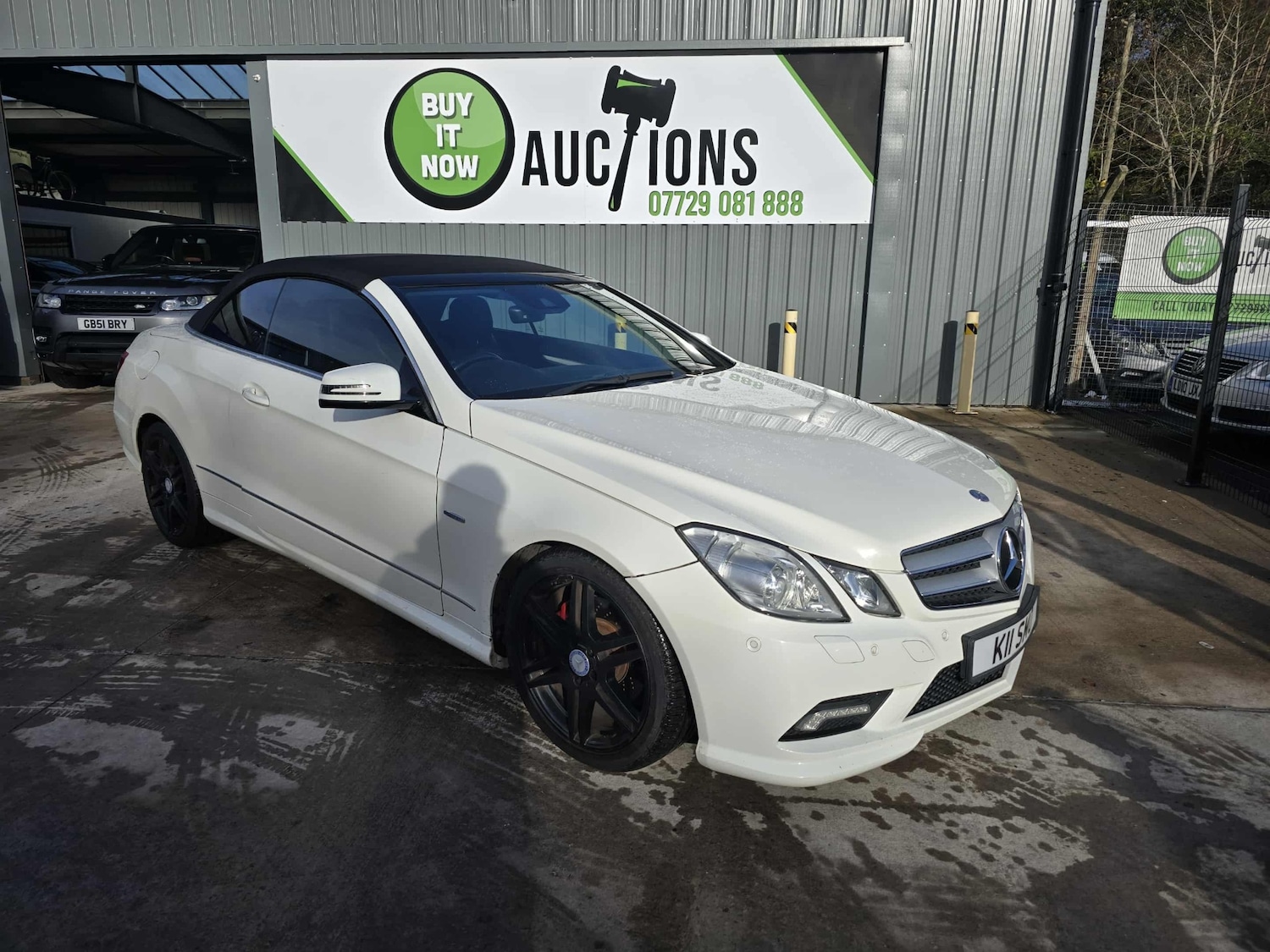 Used Mercedes-Benz E Class 2011 for sale - 76383194: Photo 1