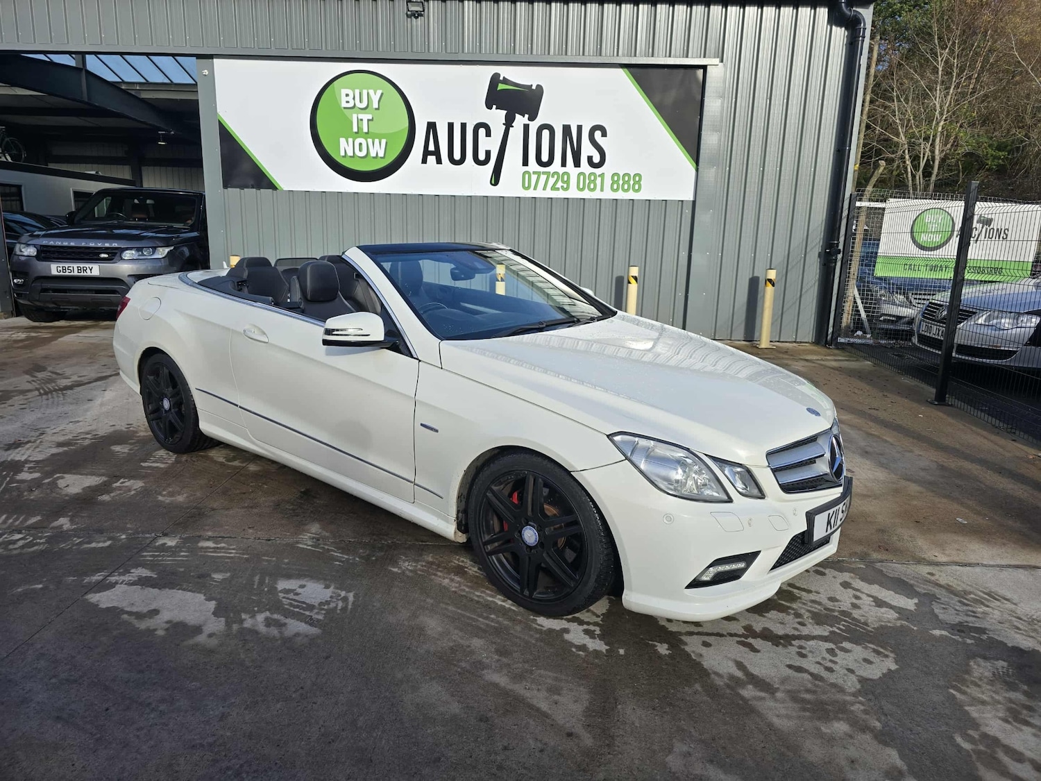 Used Mercedes-Benz E Class 2011 for sale - 76383194: Photo 3
