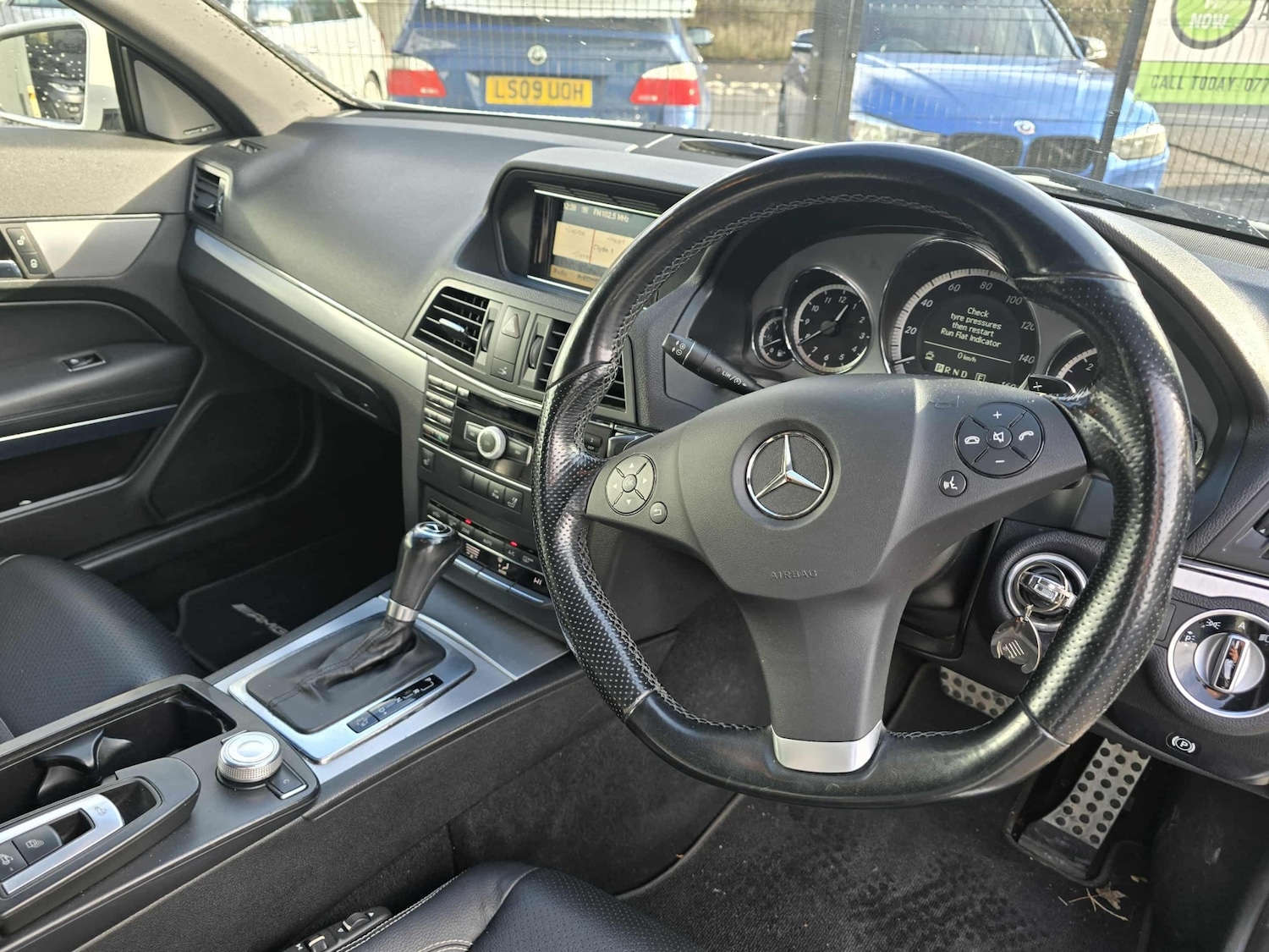 Used Mercedes-Benz E Class 2011 for sale - 76383194: Photo 8