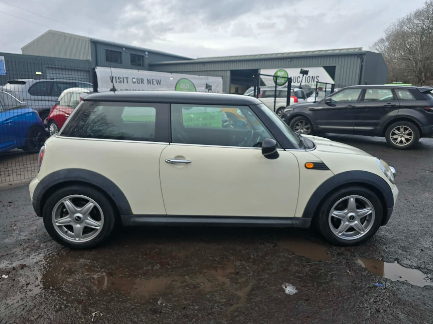 Used MINI Hatch 2009 for sale - 76982713: Photo 4