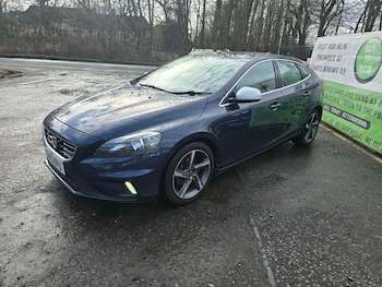 Used Volvo V40 2015 for sale - 77714957: Photo