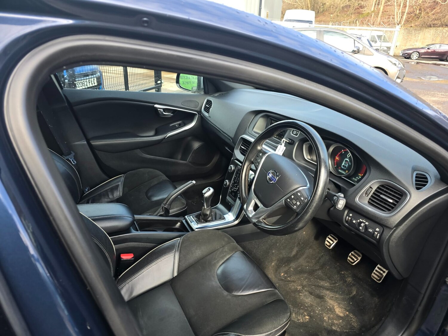 Used Volvo V40 2015 for sale - 77714957: Photo 7