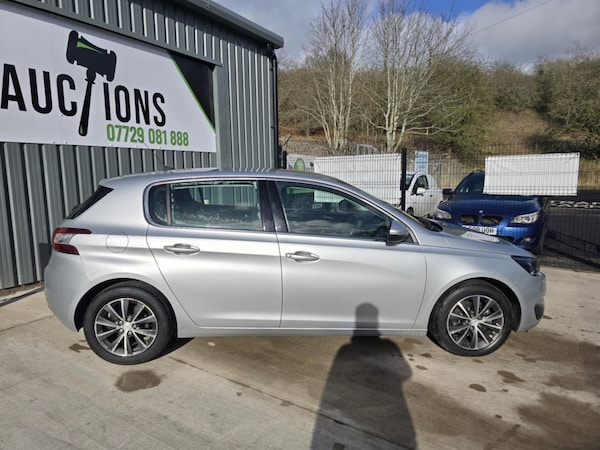 Used Peugeot 308 2015 for sale - 74181657: Photo 5
