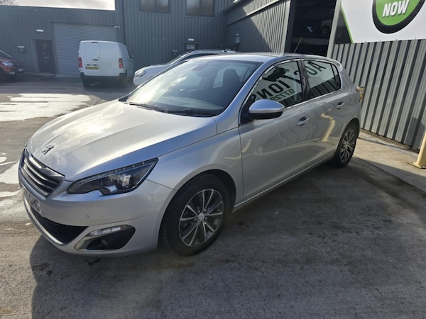 Used Peugeot 308 2015 for sale - 74181657: Photo 6