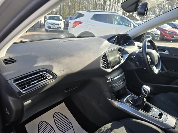 Used Peugeot 308 2015 for sale - 74181657: Photo 7