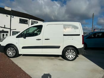 Used Citroen Berlingo 2014 for sale - 79690519: Photo