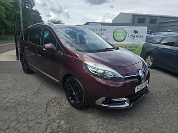 2015 (65) - 1.6 dCi Dynamique Nav 5dr