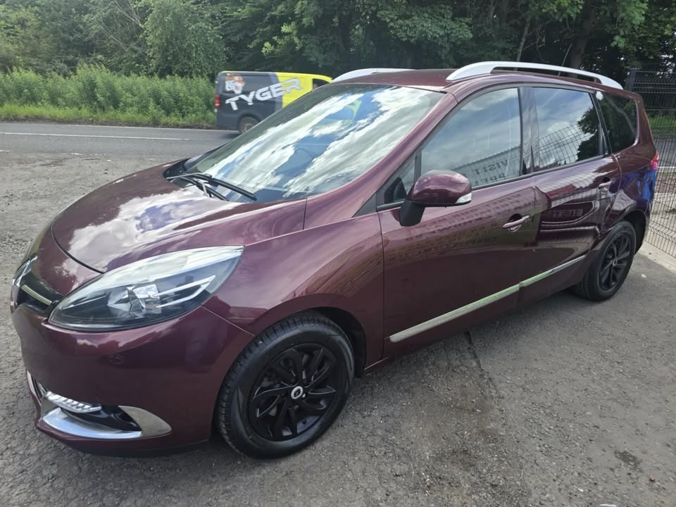 Used Renault Grand Scenic 2015 for sale - 77001603: Photo 3