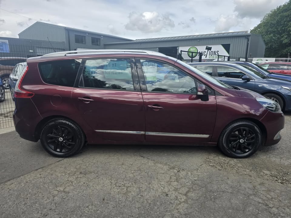 Used Renault Grand Scenic 2015 for sale - 77001603: Photo 5