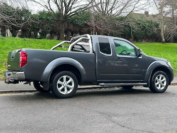 Used Nissan Navara 2012 for sale - 77019947: Photo
