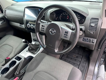 Used Nissan Navara 2012 for sale - 77019947: Photo