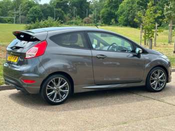 Used Ford Fiesta 2017 for sale - 74745887: Photo